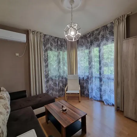 Apartment Reni's Apartment-with Private Parking In Center Burgas
